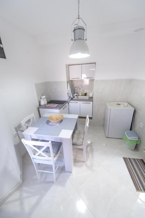 La Casa Di Pietra Apartment Кърк Екстериор снимка