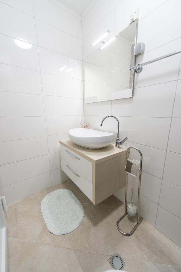 La Casa Di Pietra Apartment Кърк Екстериор снимка